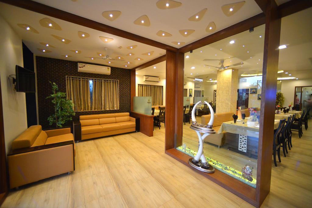 The Grand Imperial Hotel Morbi Exterior foto