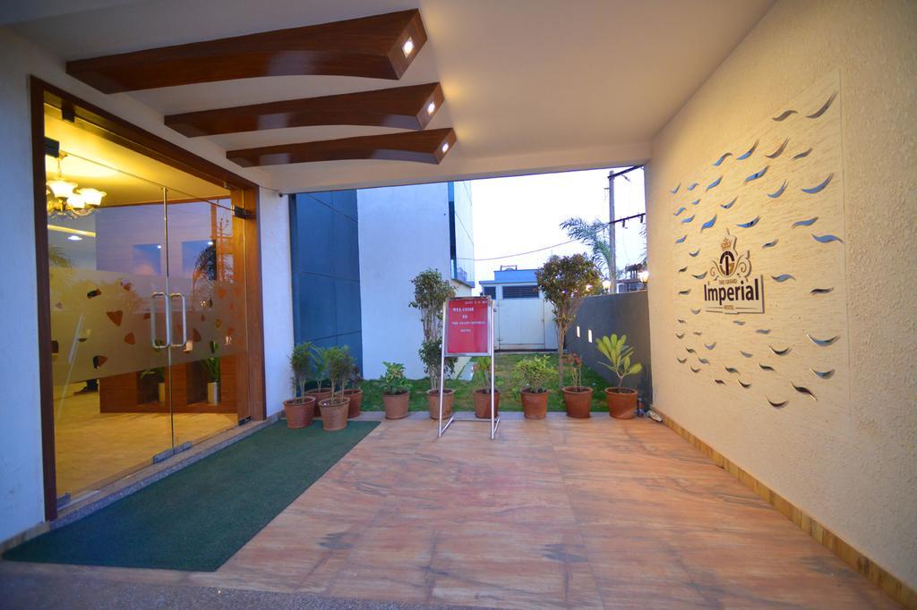 The Grand Imperial Hotel Morbi Exterior foto
