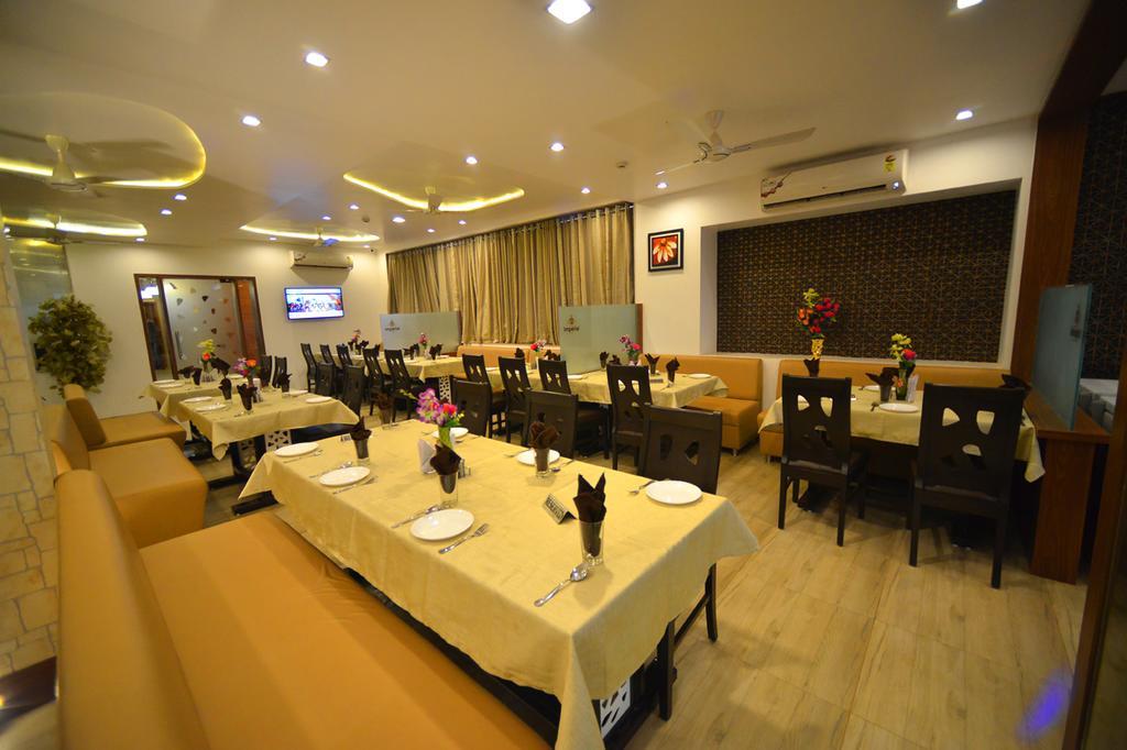 The Grand Imperial Hotel Morbi Exterior foto