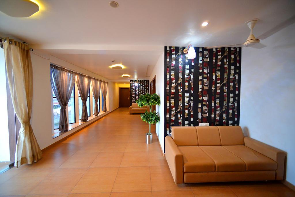 The Grand Imperial Hotel Morbi Exterior foto